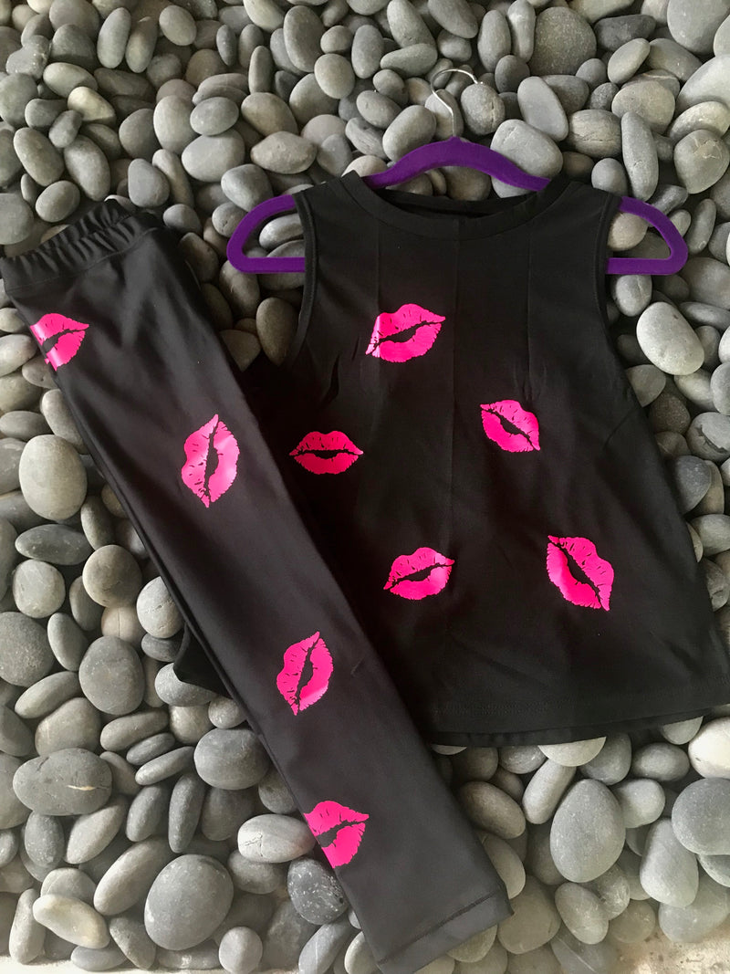 Kisses Hot Pink Black Leggings - Fanilu 
